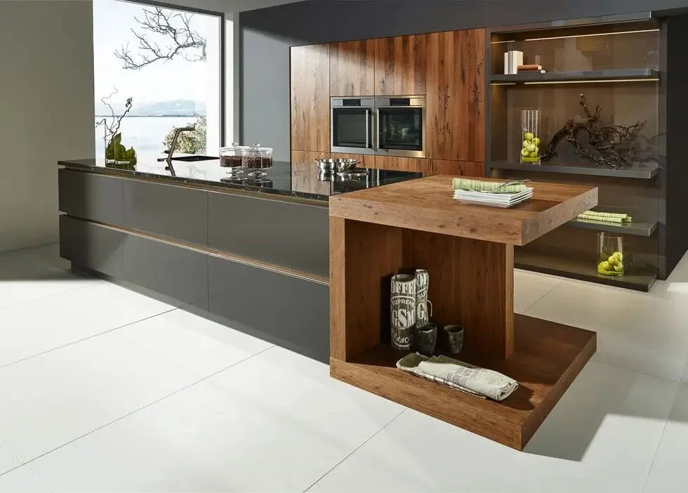 Küche in Holz und Beton